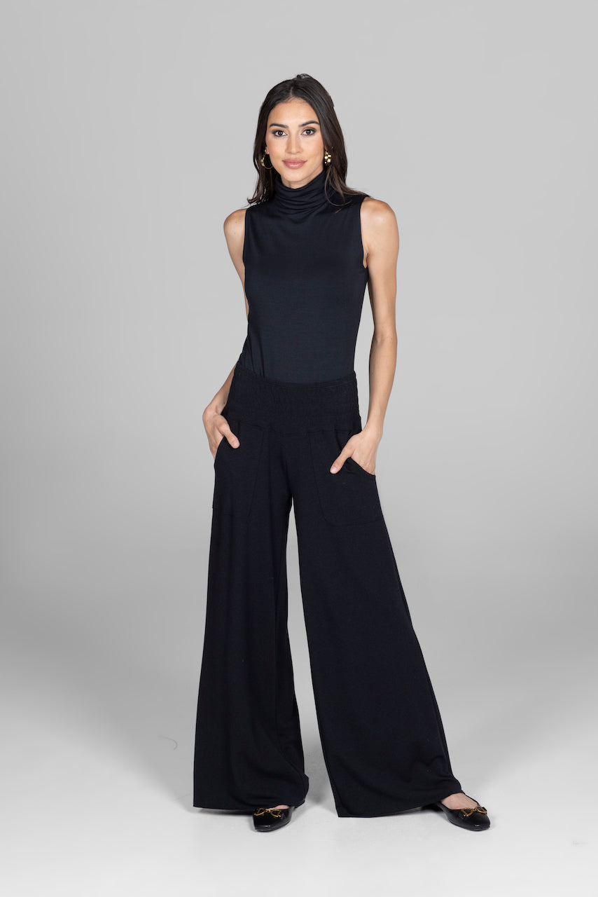 KiraGrace SLEEVELESS TURTLENECK: BLACK