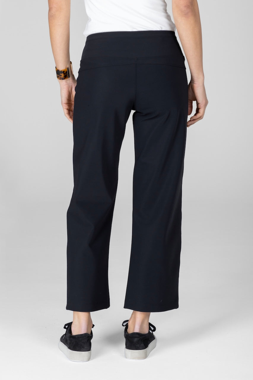 KiraGrace TRAVELER ANKLE PANT: BLACK TRAVELFLEX