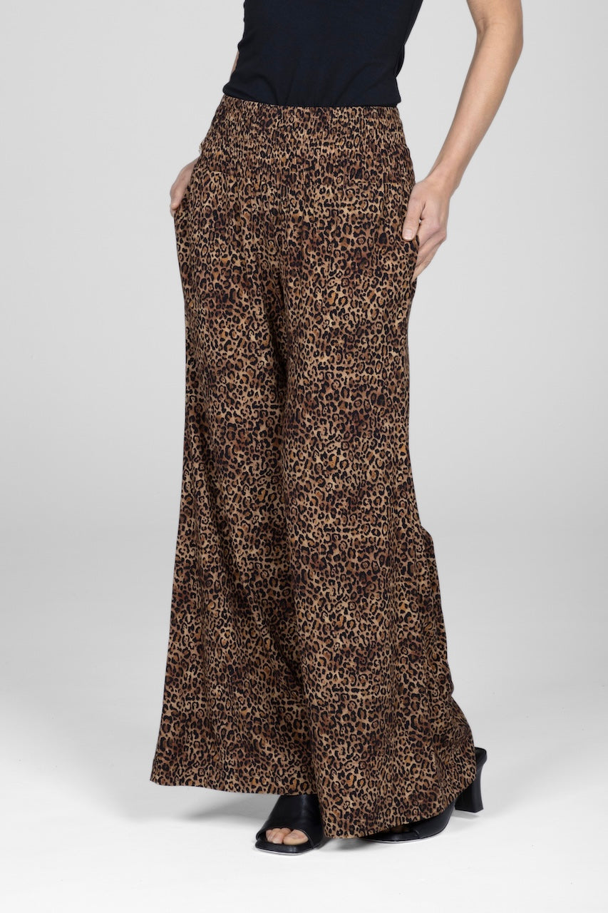 KiraGrace PORTOFINO TRAVEL PANT: LEOPARD