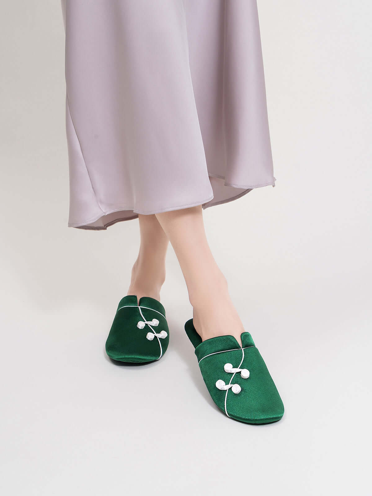 Ulivary Qipao Collar Buckle Asian Style Slippers