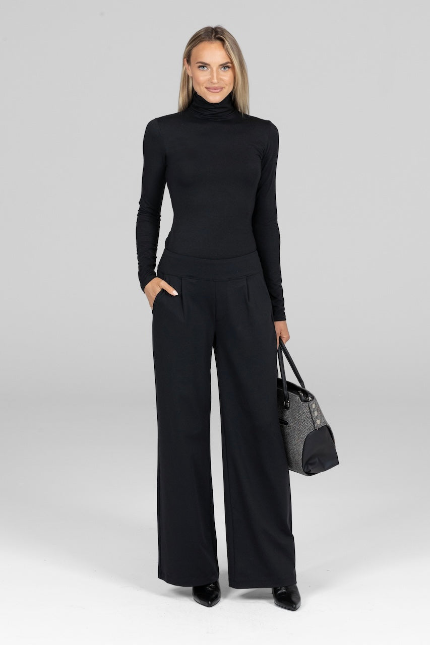 KiraGrace GRACE TURTLENECK: BLACK