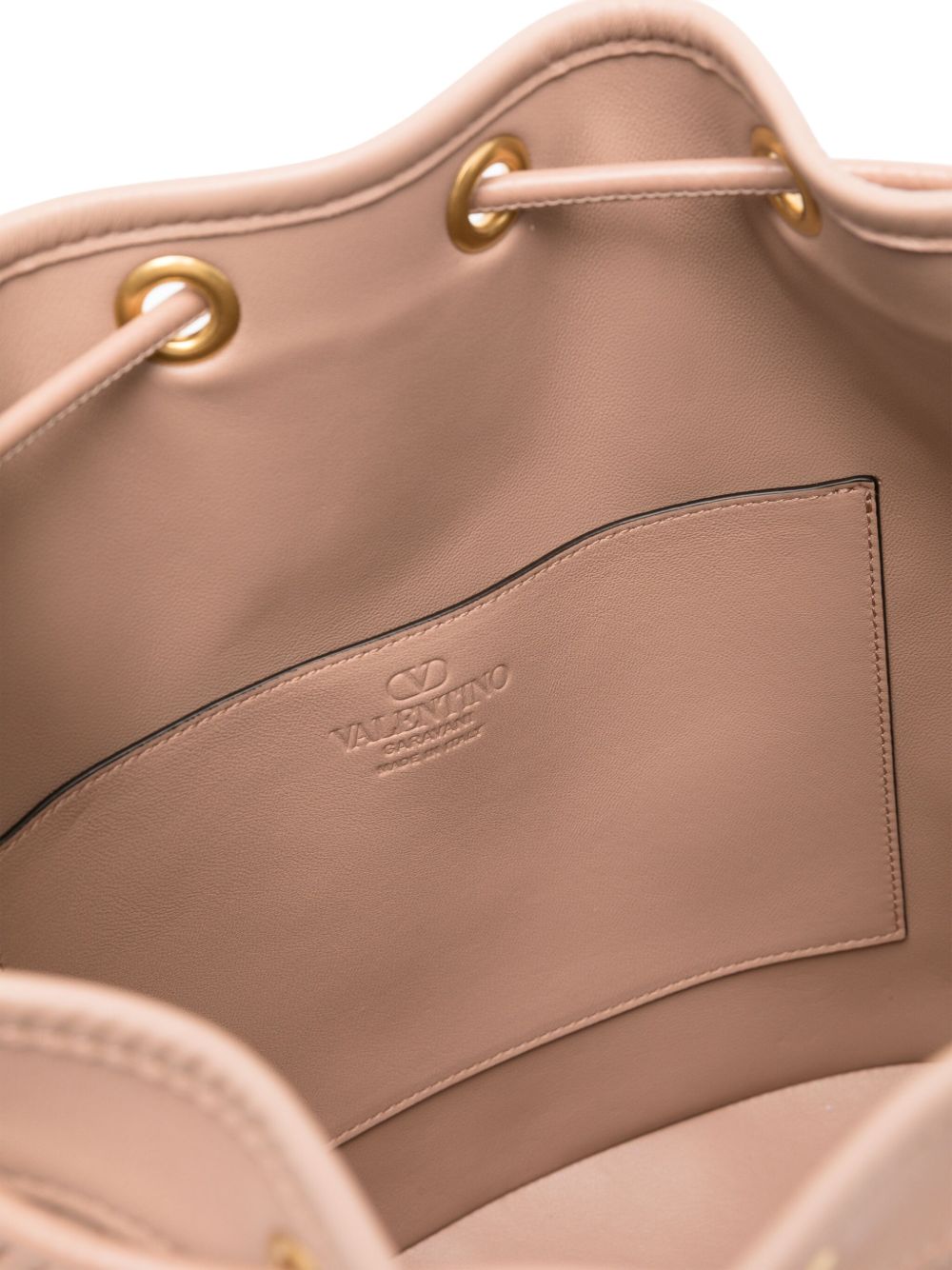 Valentino Garavani Quiltie 67 Leather Bucket Bag - Pink