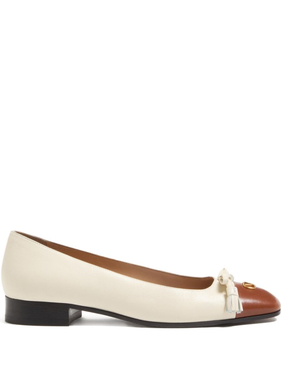 Valentino Garavani Valet Du Roi Leather Ballet Flats - White