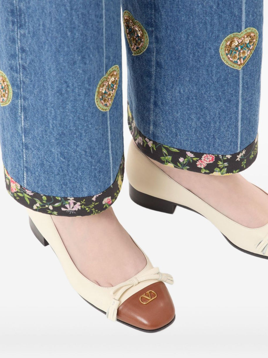 Valentino Garavani Valet Du Roi Leather Ballet Flats - White