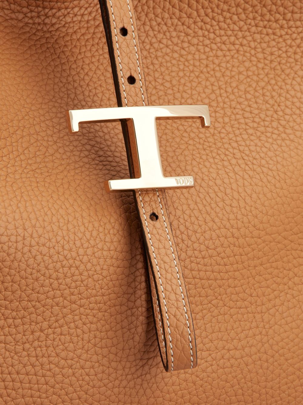 Tod's Leather Shoulder Bag - Leather Brown