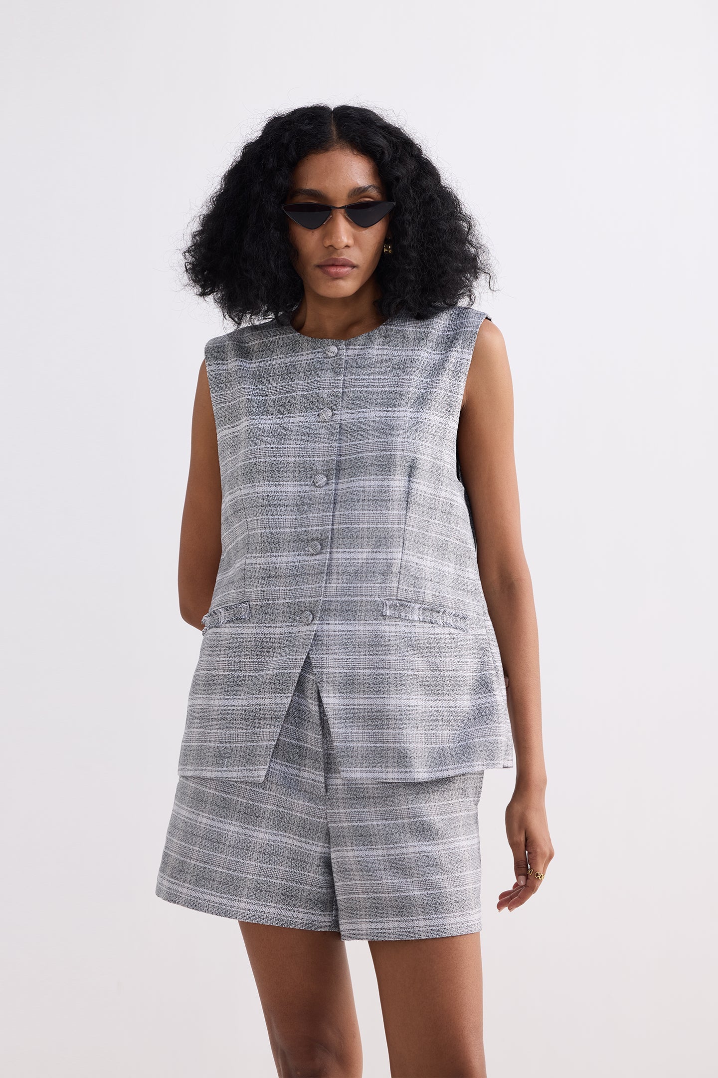 Reistor Cotton Tweed Shorts in Grey