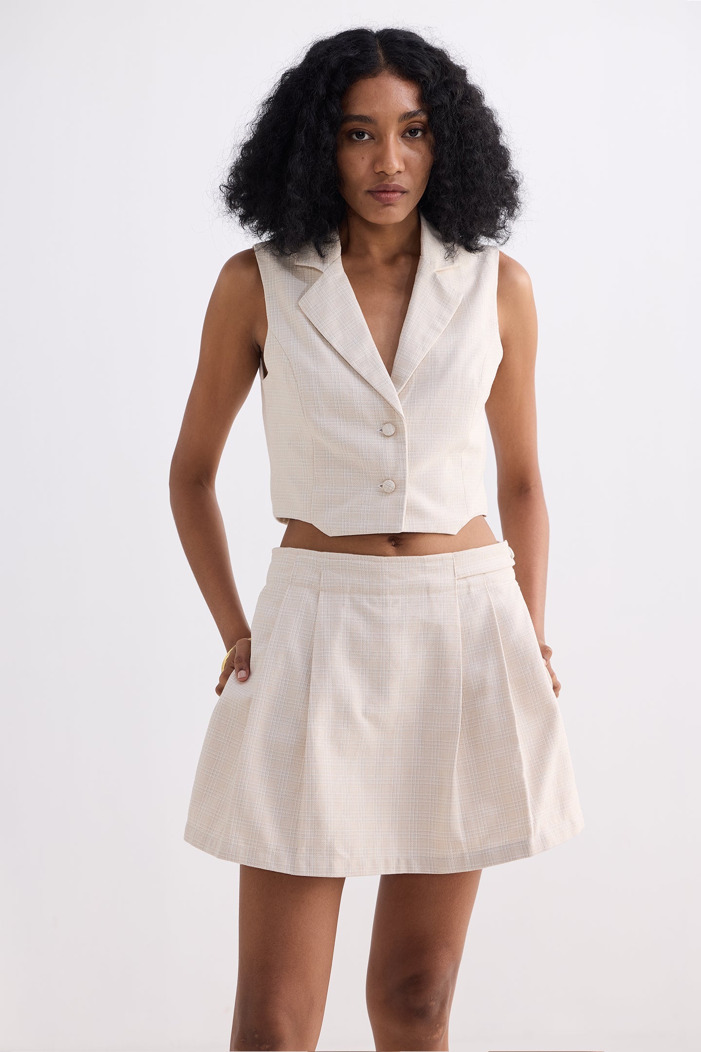Reistor Cropped Cotton Tweed Vest Set In Cream