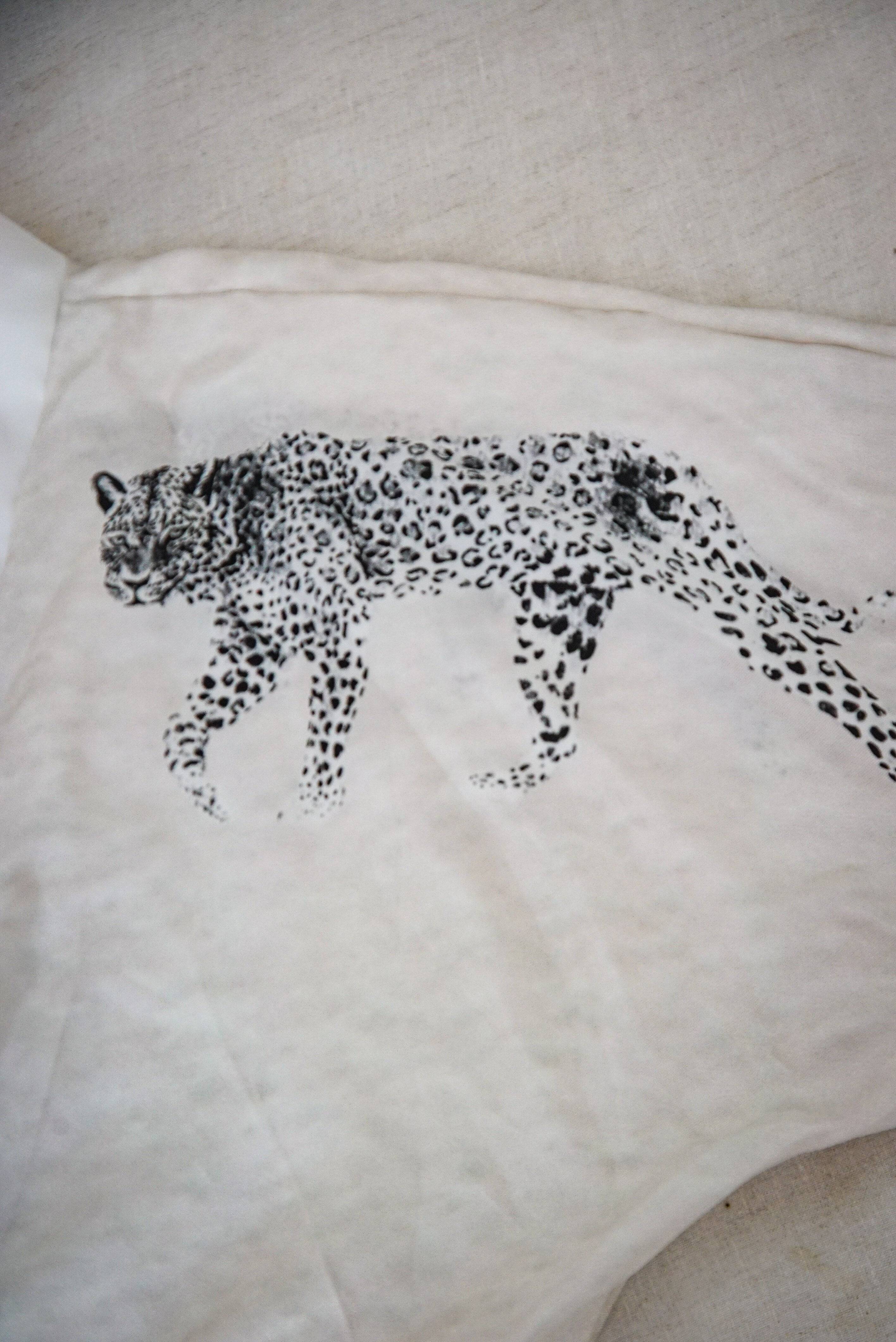 The Royal Robe Jaguar Kimono
