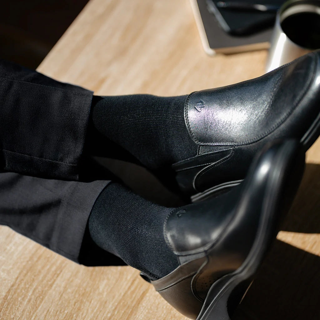 Amberjack Dress Socks (Obsidian)
