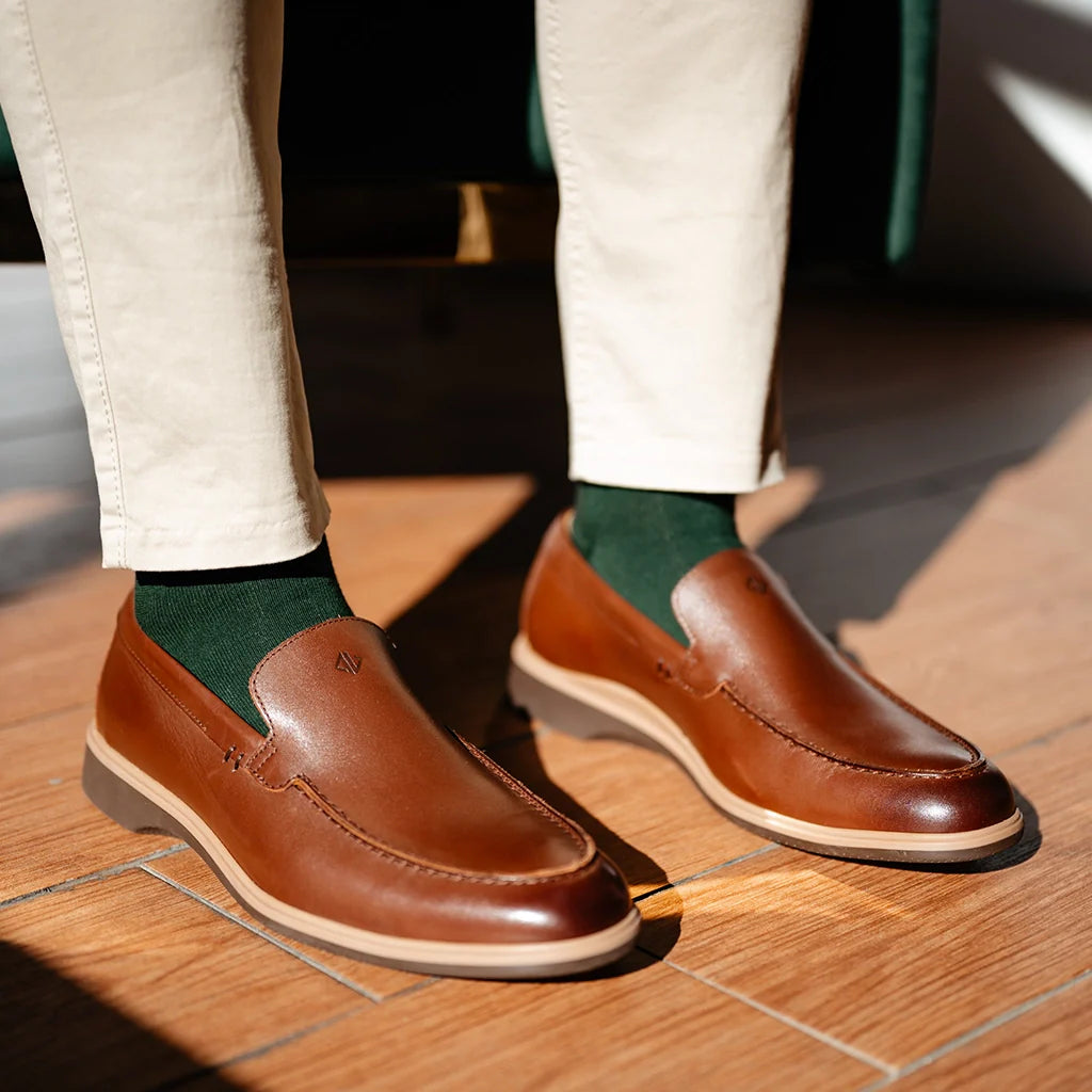 Amberjack Dress Socks (Olive)