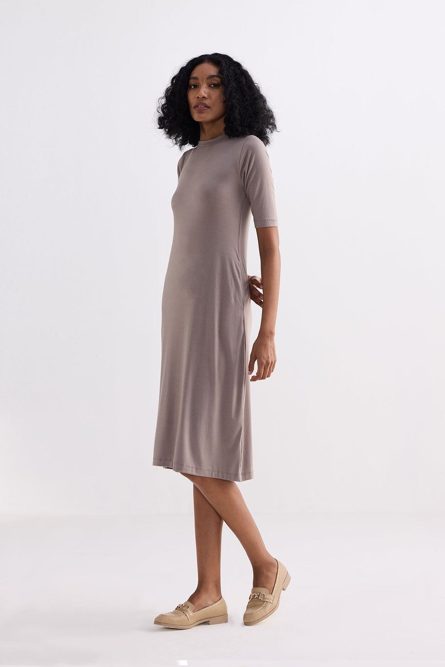 Reistor High Crew Neck Elbow Sleeves Fitted Dress in Dusty Brown