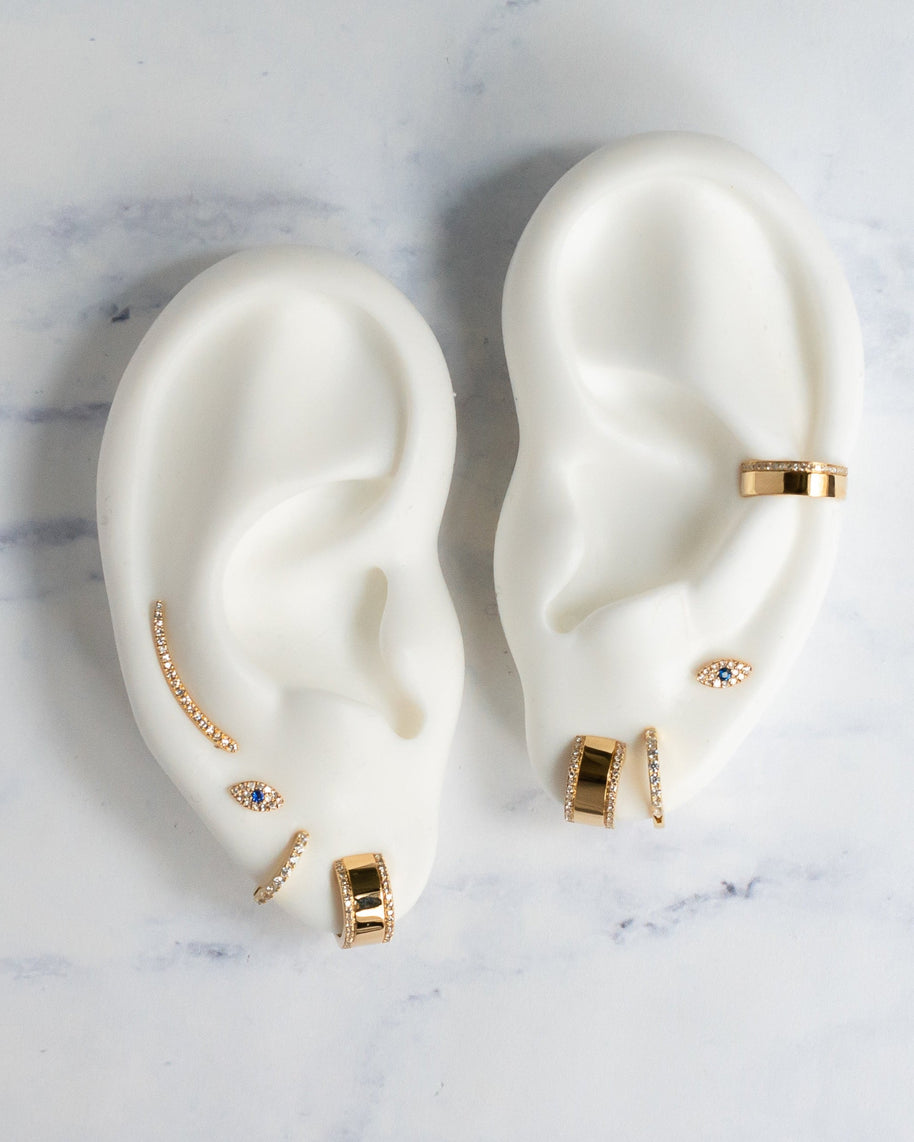 Zoe Lev Diamond Thick Huggie Earrings