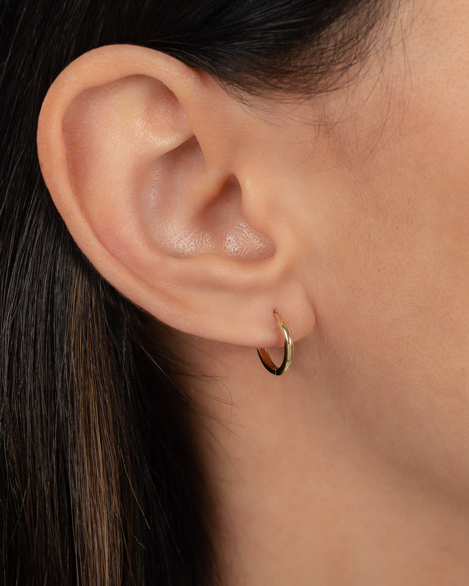Zoe Lev 14k Gold Medium Huggie Earrings