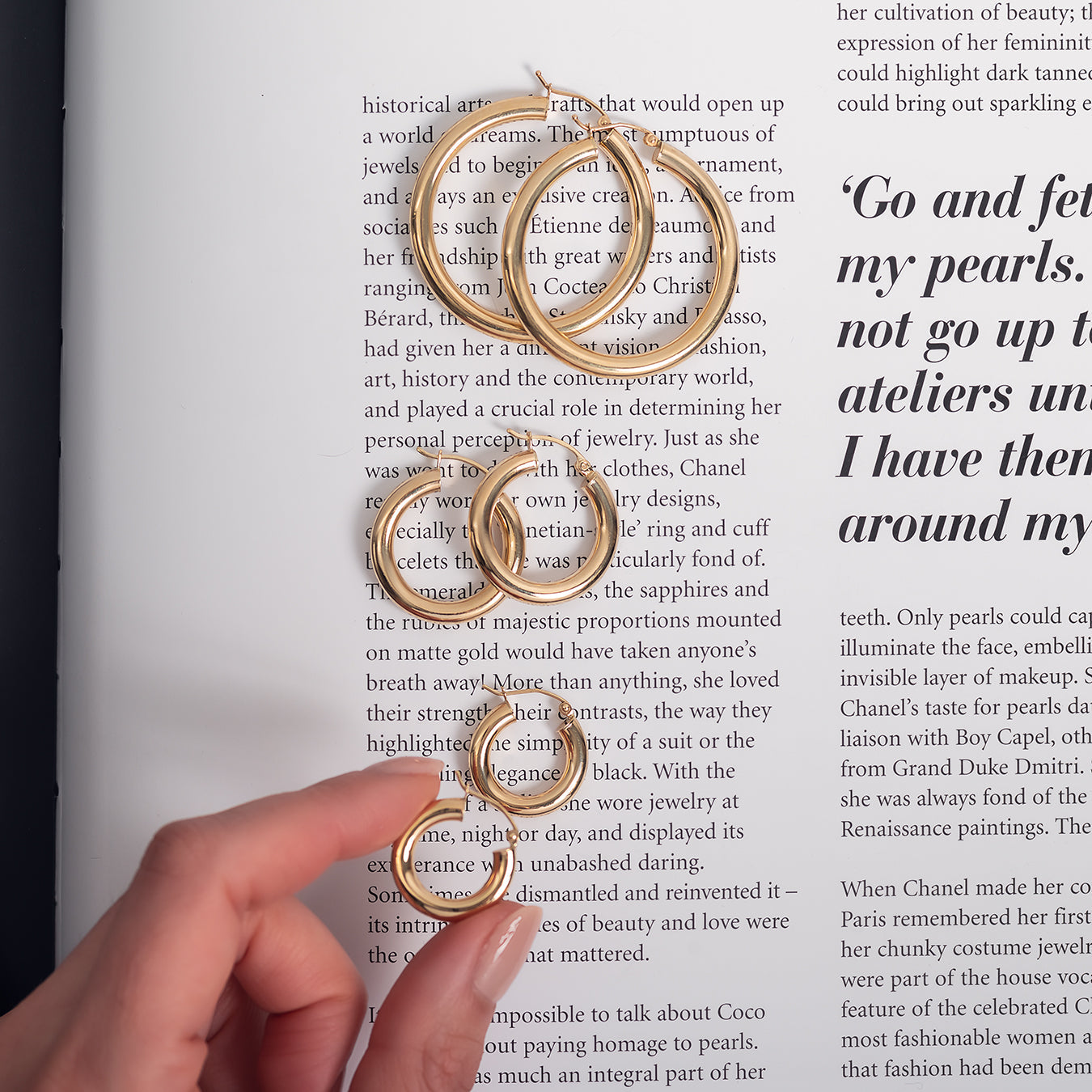 Zoe Lev 14k Gold Small Thick Hoop Earrings