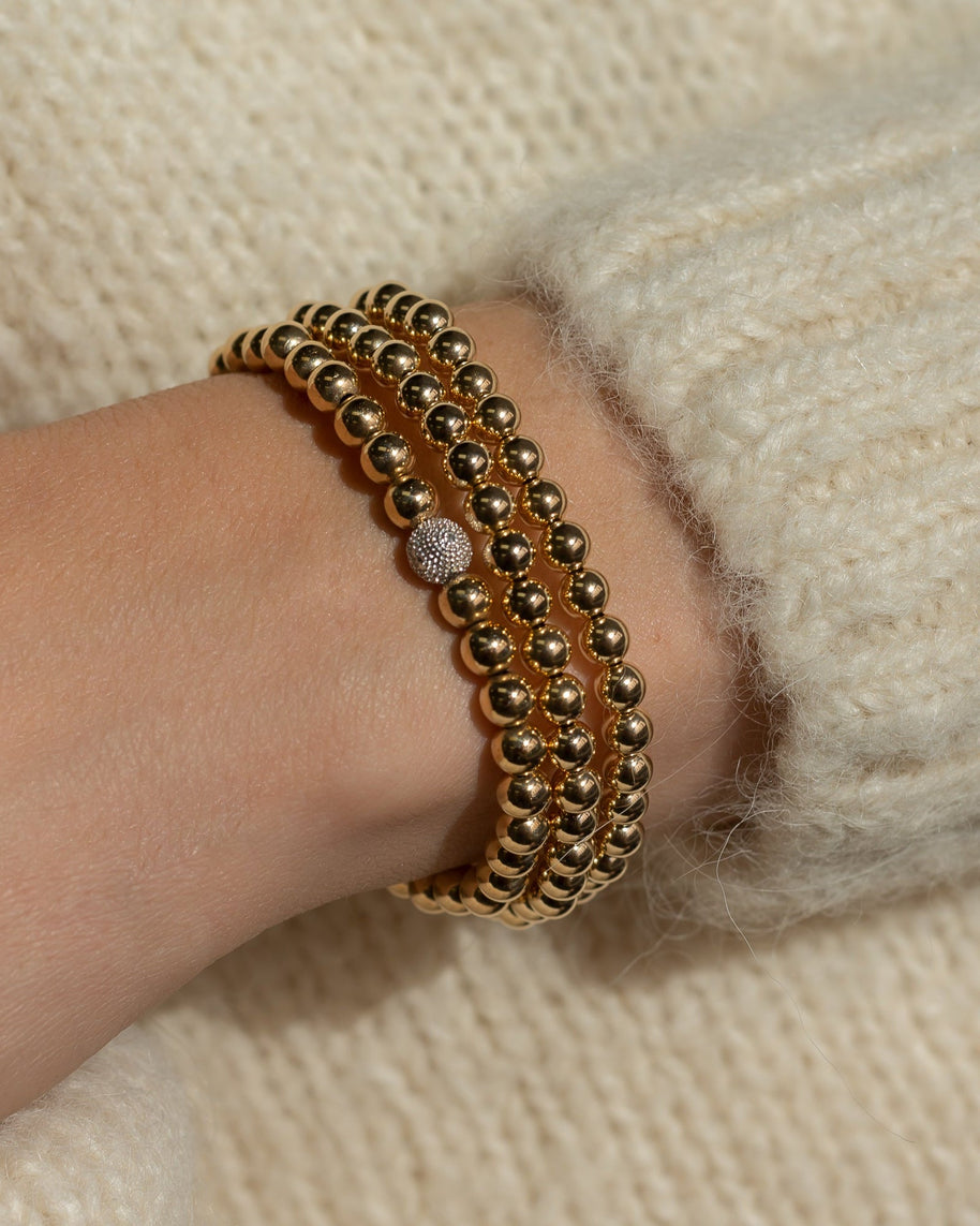 Zoe Lev 5mm Gold Bead Bracelet With Diamond Bead