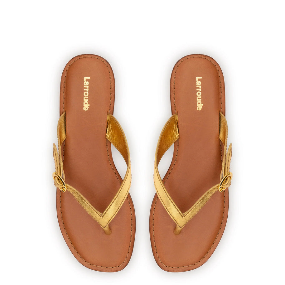 Mary Kate Flat Sandal In Gold Metallic Leather