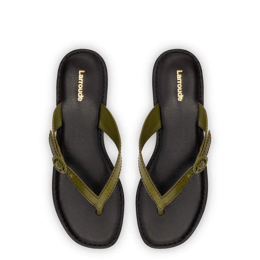 Mary Kate Flat Sandal In Seaweed Leather