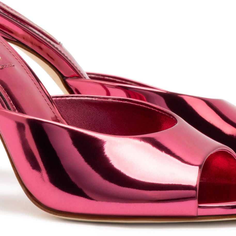 Larroude Jasmine Hi Mule In French Rose Specchio
