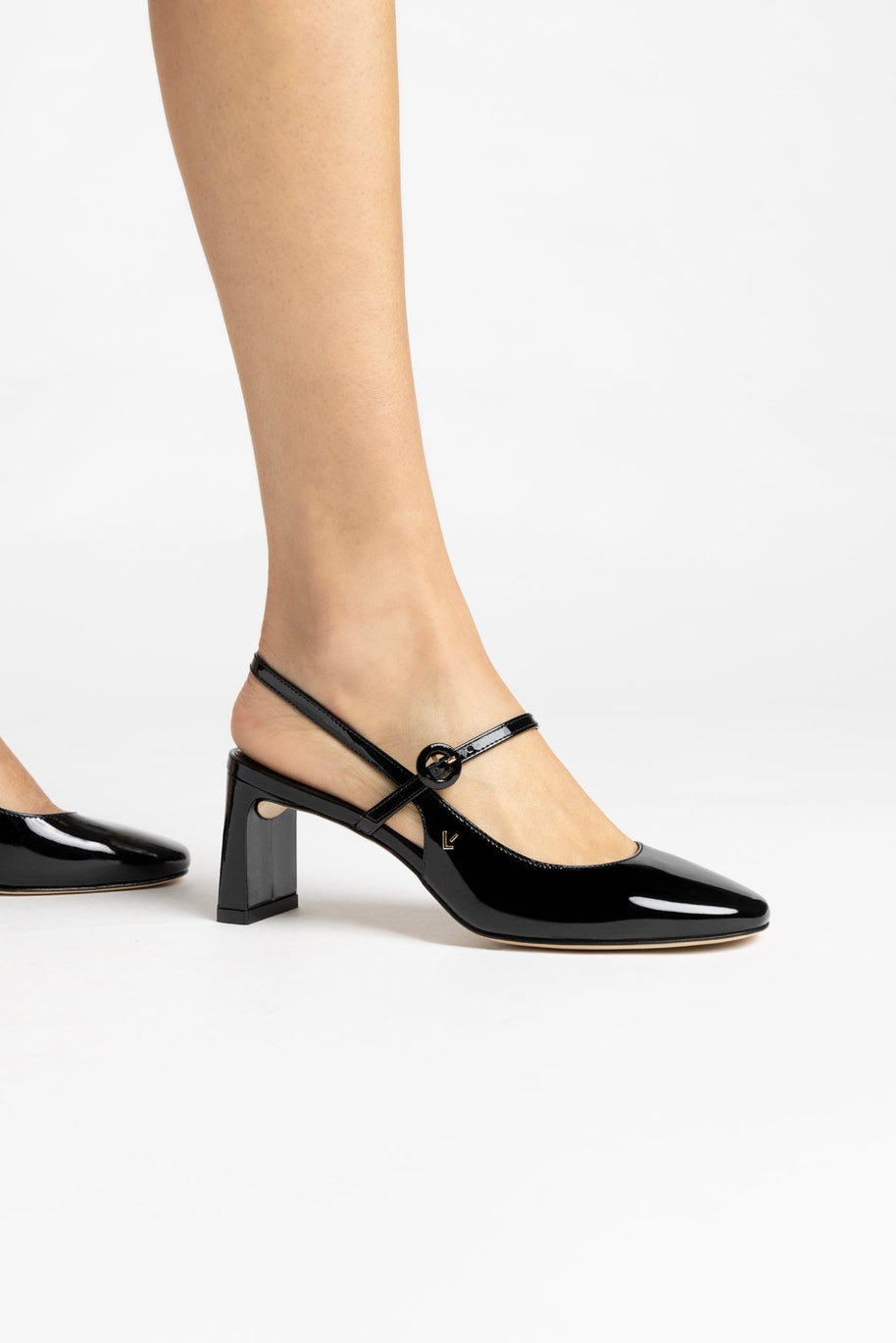 Larroude Georgina Pump In Black Patent Leather
