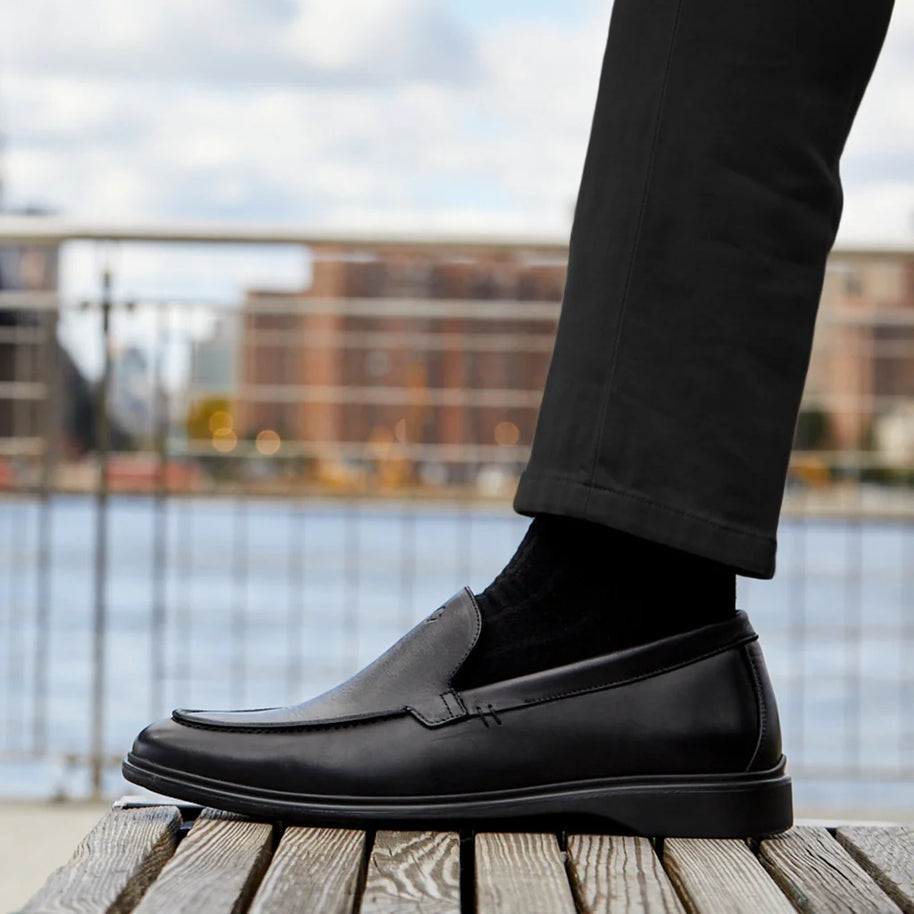 Amberjack The Loafer (Obsidian)