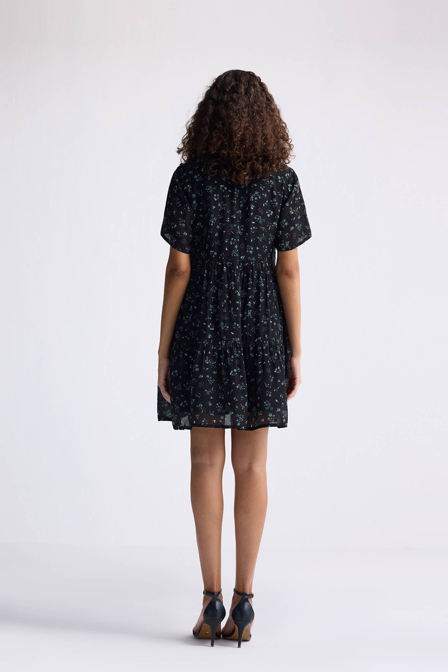 Reistor Floral Short Tiered Dress in Dark Blue