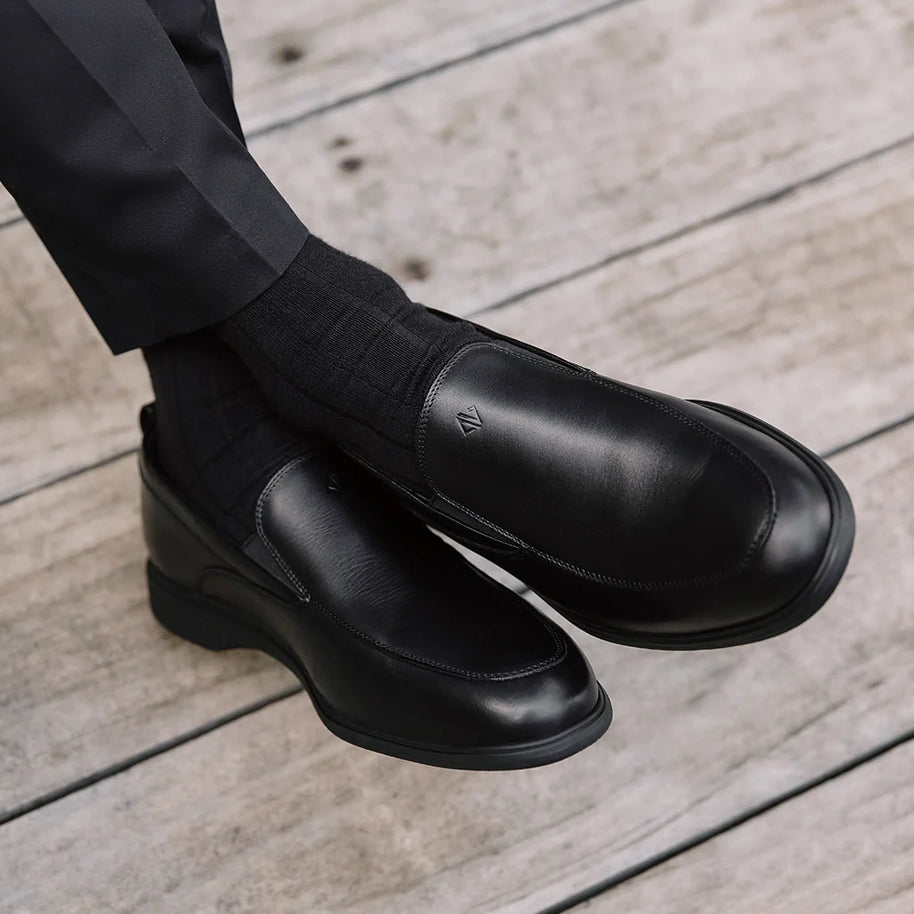 Amberjack The Slip-On (Obsidian)