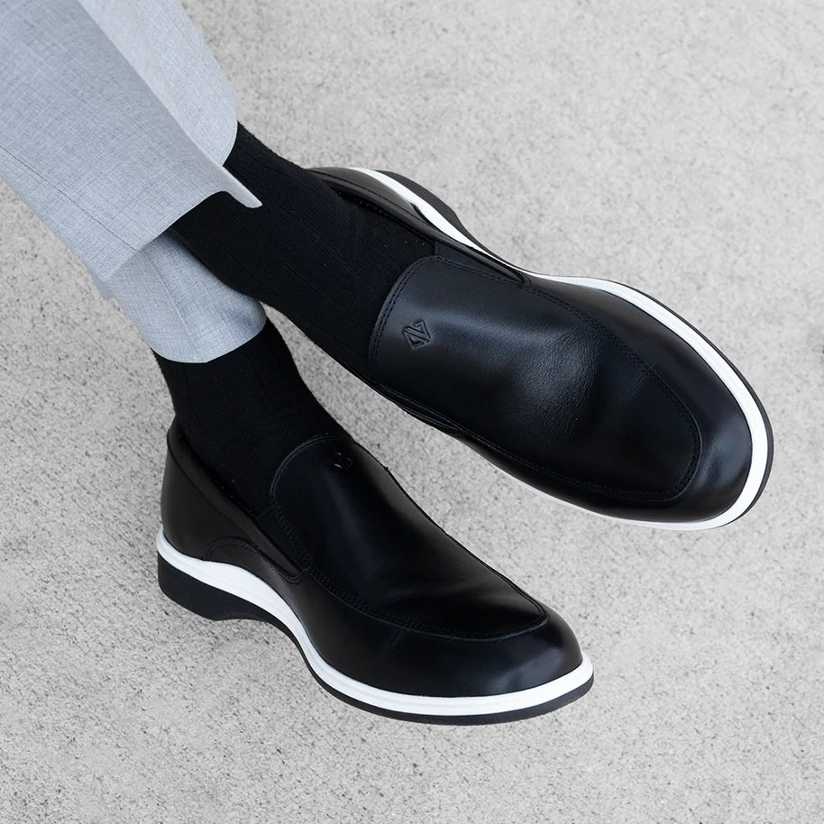 Amberjack The Slip-On (Onyx)
