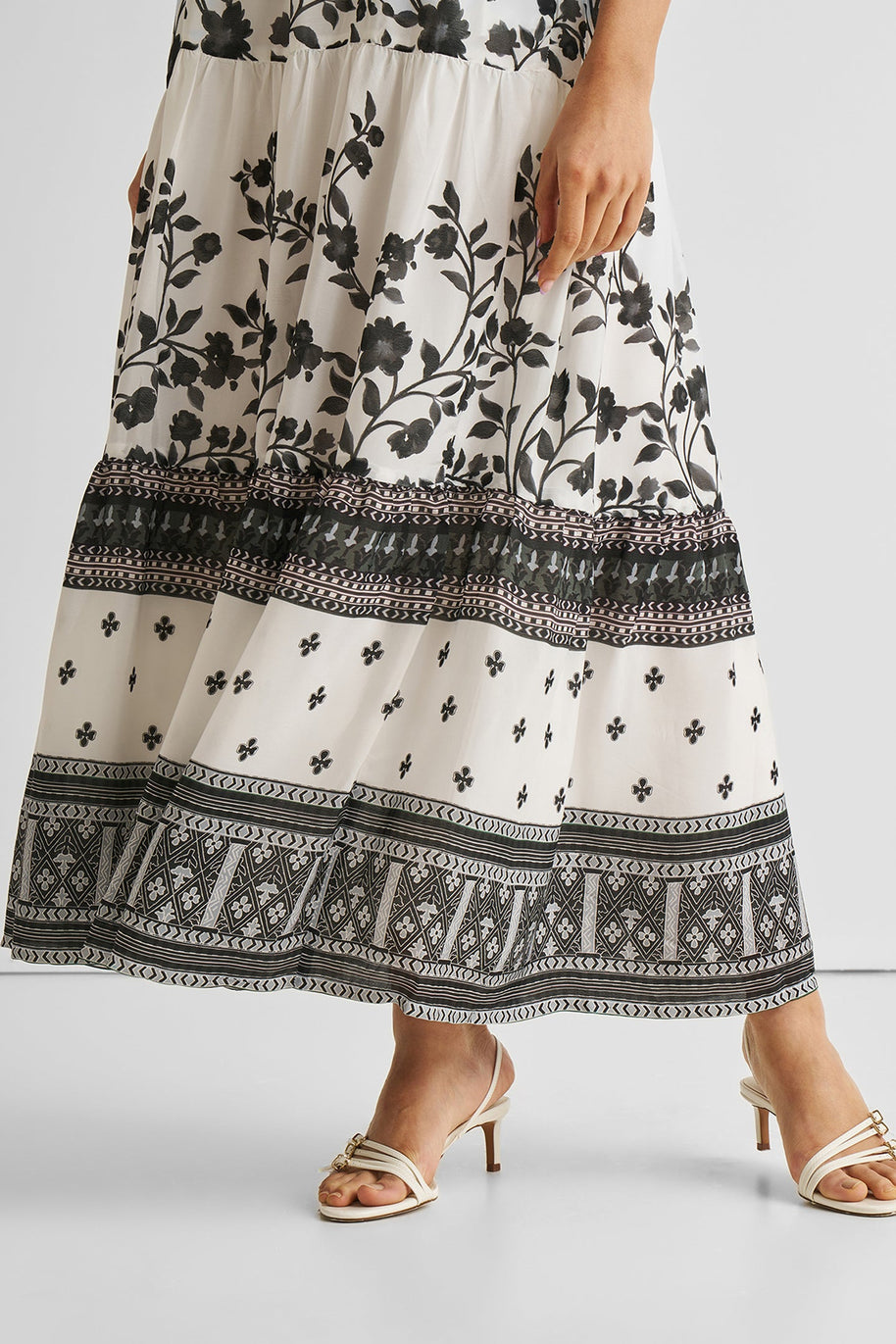 Reistor Strappy Tiered Maxi Dress in Florals