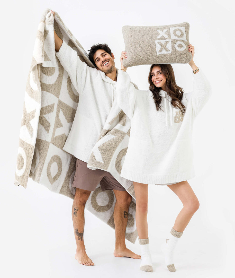 Sunday Citizen XO Checkerboard Throw Blanket