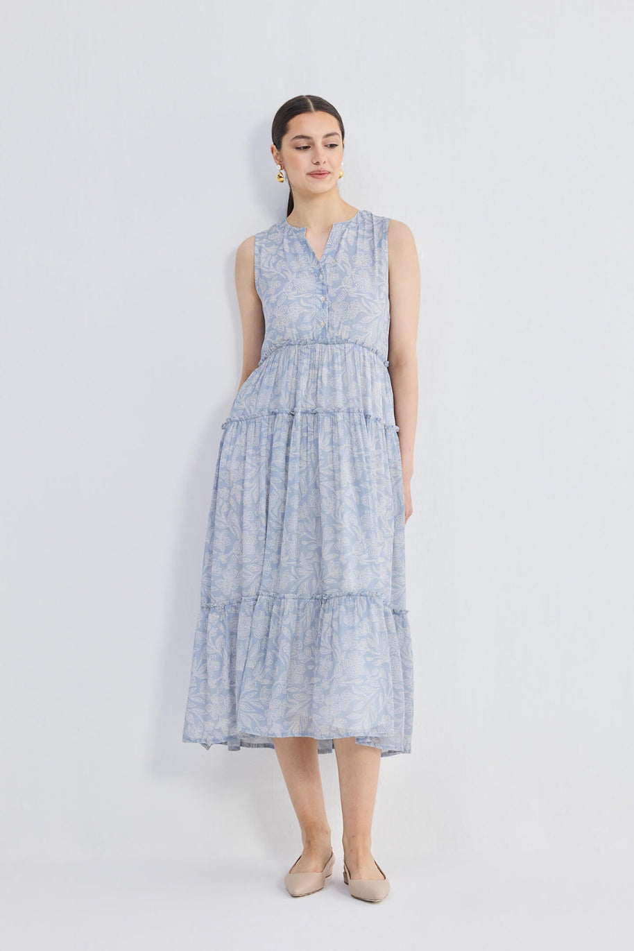 Reistor The Perfect Resort Floral Maxi in Periwinkle Blue