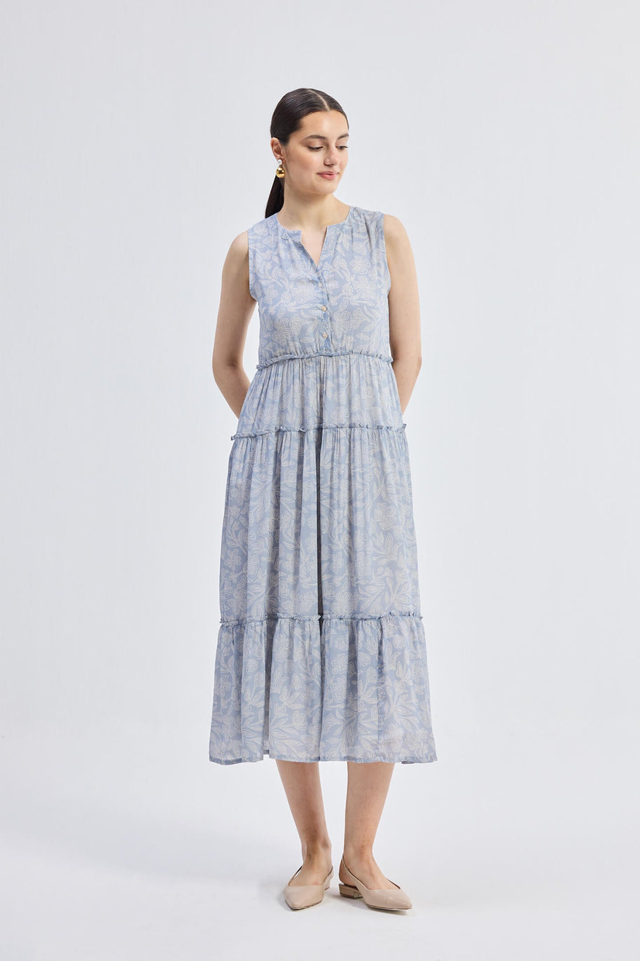 Reistor The Perfect Resort Floral Maxi in Periwinkle Blue