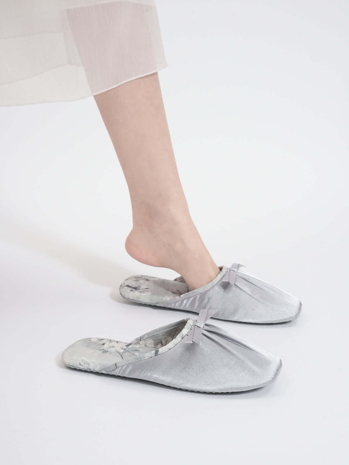 Ulivary Ink Floral Print Slippers (more colors)