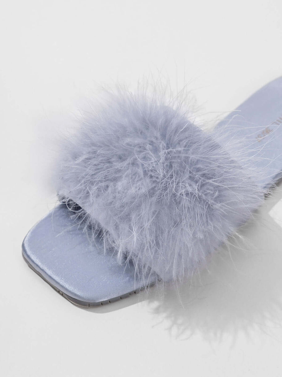 Ulivary Classic Feather Slippers (more colors)