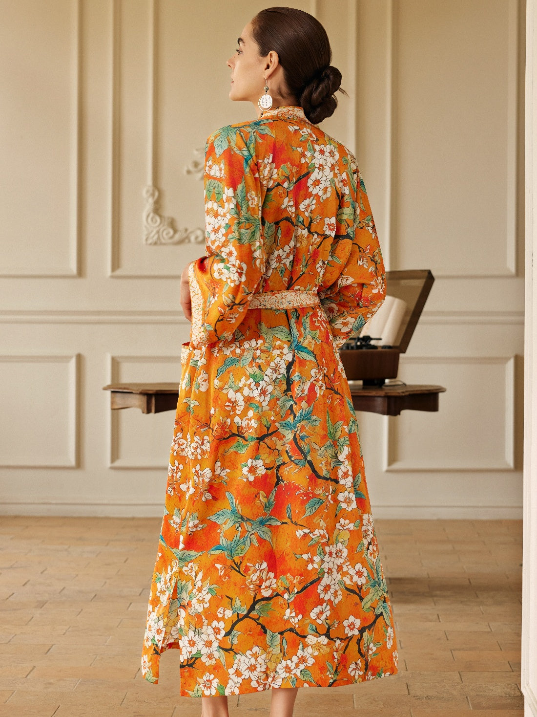 Ulivary Vintage Orange Enamel Camellia Floral Kimono Robe with Pockets
