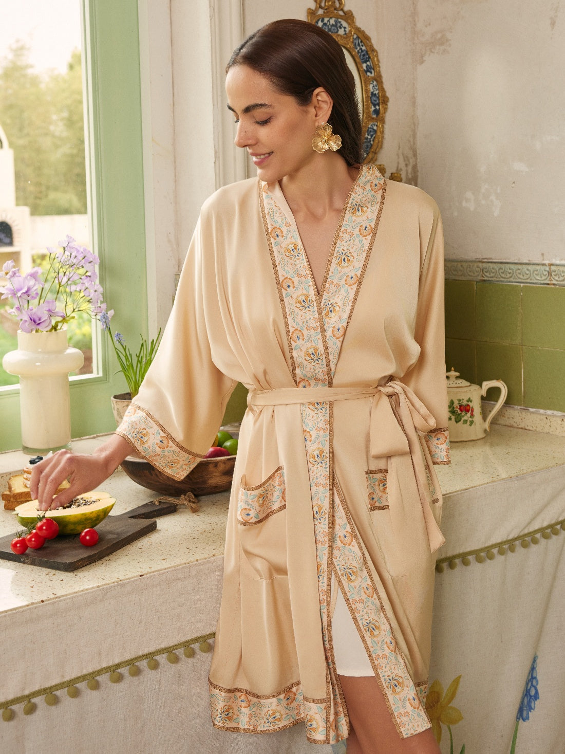 Ulivary Champagne Gold Embellished Flower Short Robe With Pockets