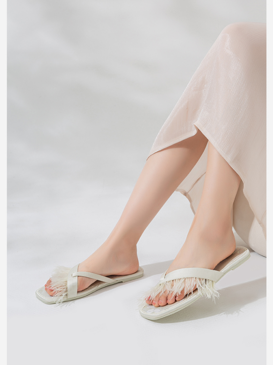 Ulivary Elegant Summer Toe Ring Slippers (more colors)
