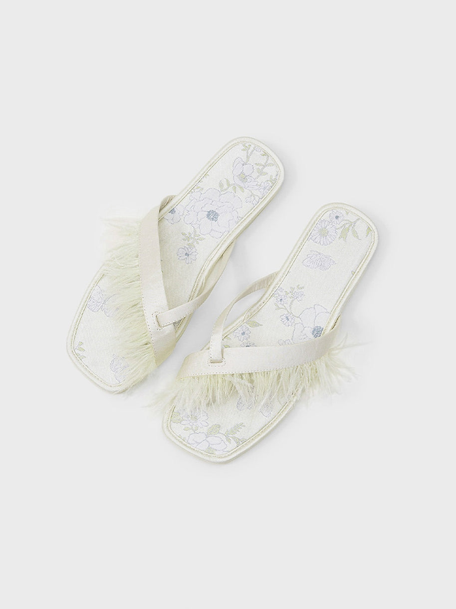 Ulivary Elegant Summer Toe Ring Slippers (more colors)
