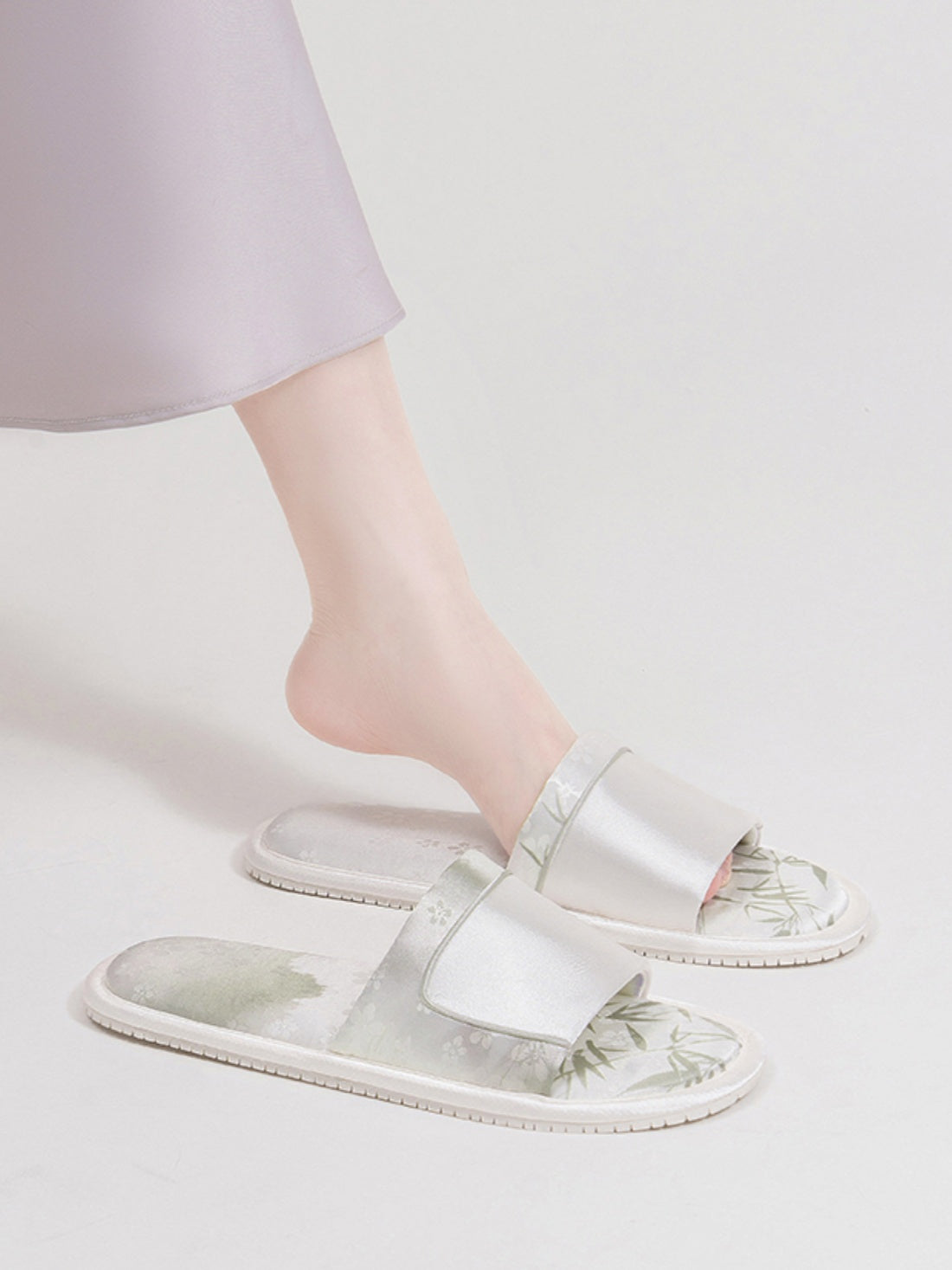 Ulivary New Eastern Jacquard Satin Slippers