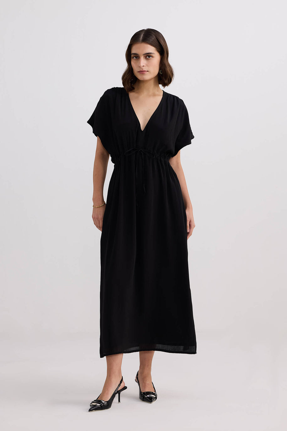 Reistor V-neck Gathered Maxi Dress in Black