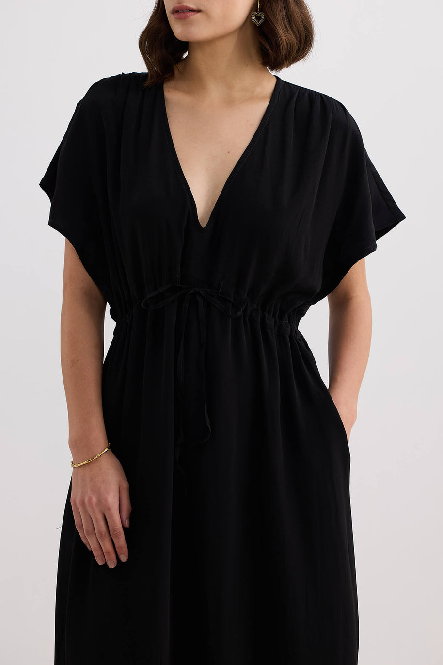 Reistor V-neck Gathered Maxi Dress in Black