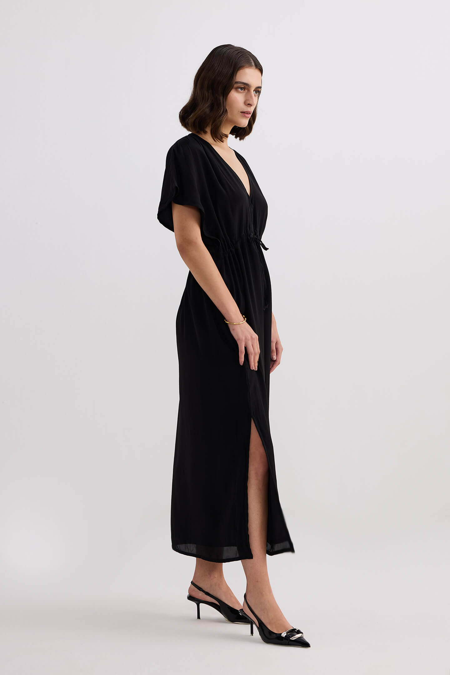 Reistor V-neck Gathered Maxi Dress in Black