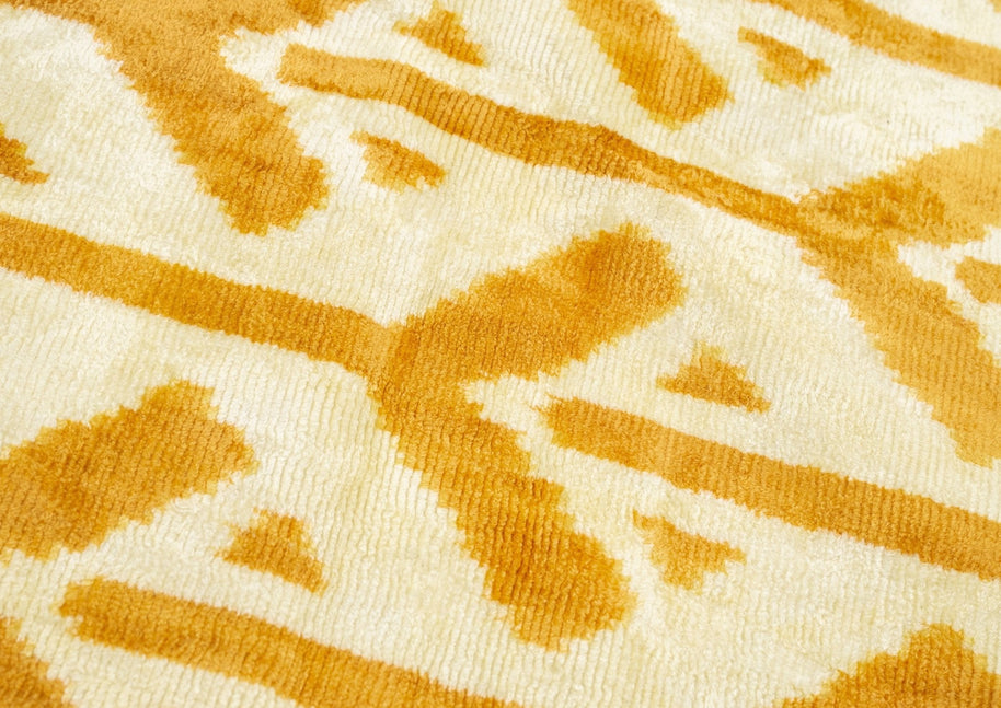 Canvello Handmade Tribal Arrow Velvet Throw Pillow In Yellow And Cream - Perfect For Bohemian And Rustic Decor - 16x24 In
