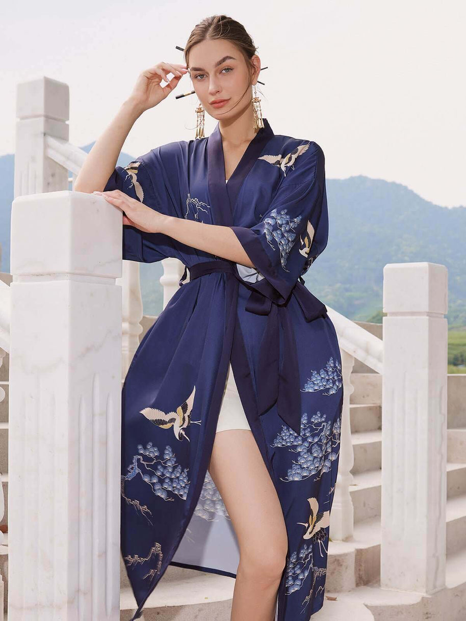 Ulivary Mountain Crane Kimono Robe