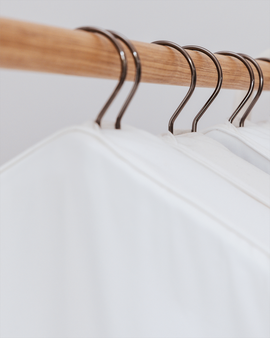 Hayden Hill Short Organic Cotton Hanging Bag