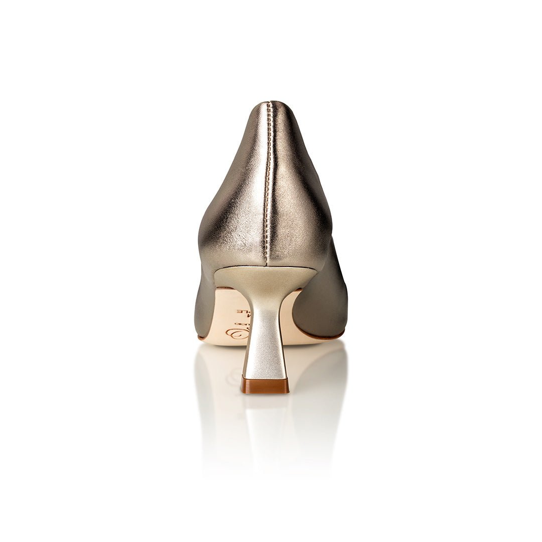 Joan Oloff Celine Champagne