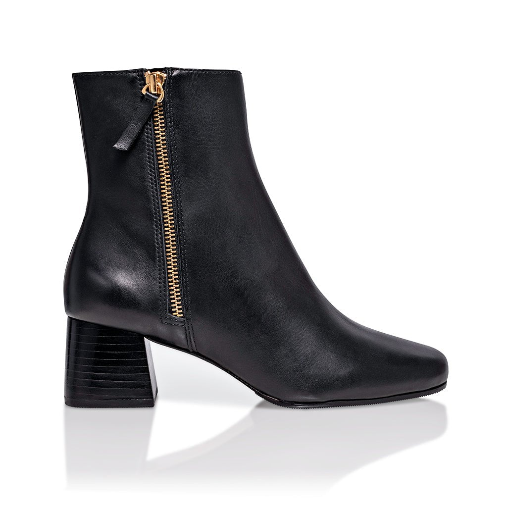 Joan Oloff Arina Bootie Black Lux Nappa