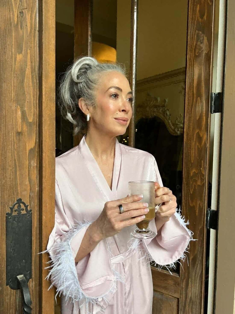 Ulivary Pink Feather Bridal Robe