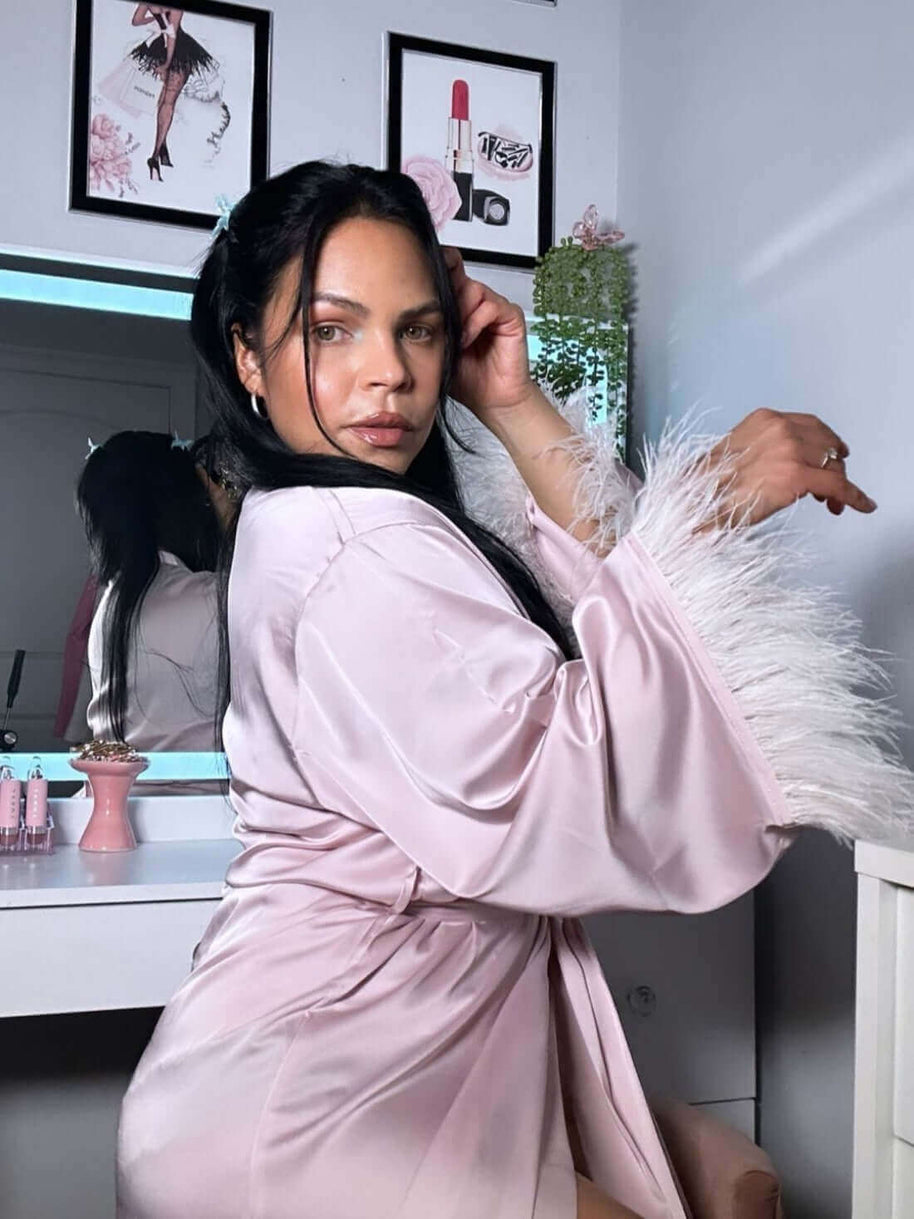 Ulivary Pink Feather Bridal Robe