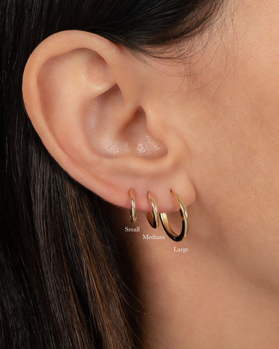 Zoe Lev 14k Gold Medium Huggie Earrings