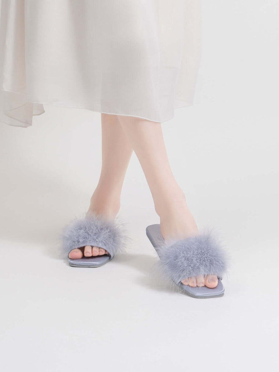 Ulivary Classic Feather Slippers (more colors)